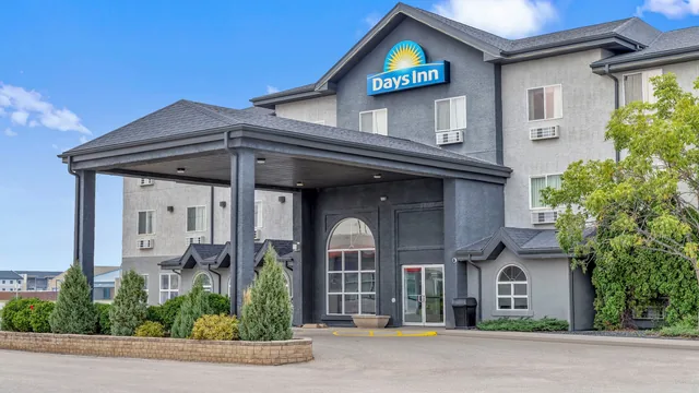 Days Inn by Wyndham Steinbach photo 4