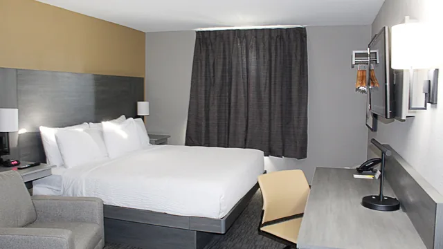 Days Inn by Wyndham Stony Plain photo 11