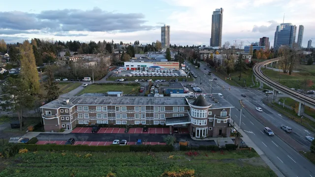 Days Inn by Wyndham Surrey photo 8