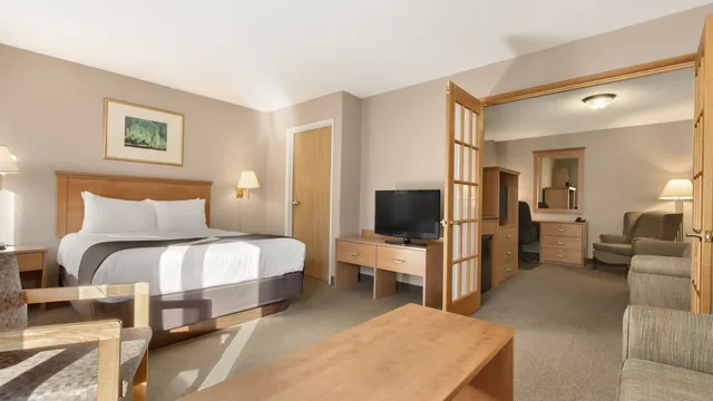 Days Inn & Suites by Wyndham Thunder Bay photo 6