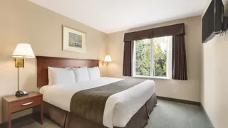 Days Inn by Wyndham Thunder Bay North