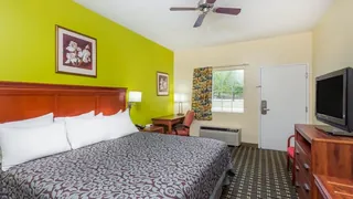 Days Inn by Wyndham Trenton
