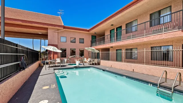 Days Inn by Wyndham Tucson Airport photo 5