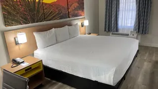Days Inn by Wyndham Tucson City Center