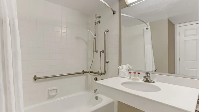 Days Inn by Wyndham Tucson City Center photo 6