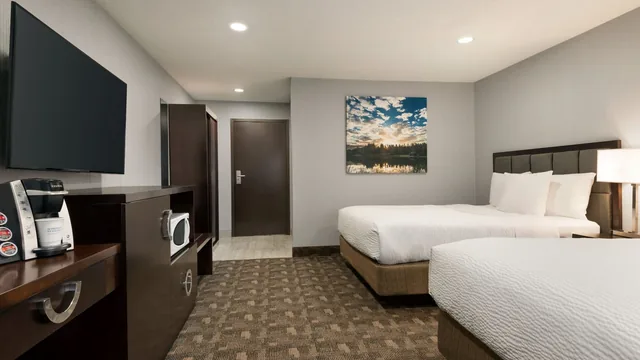 Days Inn by Wyndham Wainwright photo 9