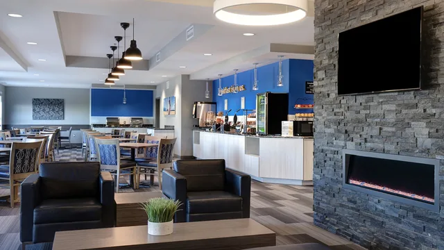 Days Inn & Suites by Wyndham Warman photo 7