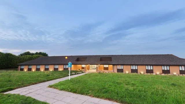 Days Inn by Wyndham Sutton Scotney South photo 6