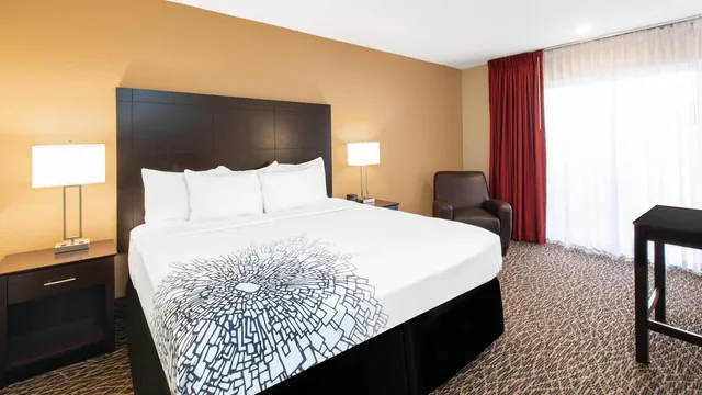 La Quinta Inn by Wyndham Clearwater Central photo 6