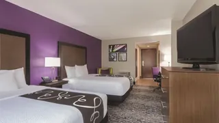 La Quinta Inn & Suites by Wyndham Columbus North