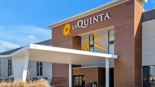 La Quinta Inn & Suites by Wyndham Columbus MS