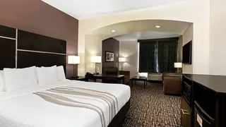 La Quinta Inn & Suites by Wyndham Denver Gateway Park