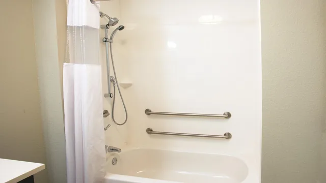 La Quinta Inn & Suites by Wyndham Duluth photo 7