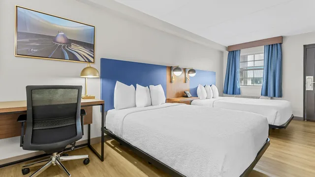 La Quinta Inn by Wyndham Huntsville Research Park photo 4