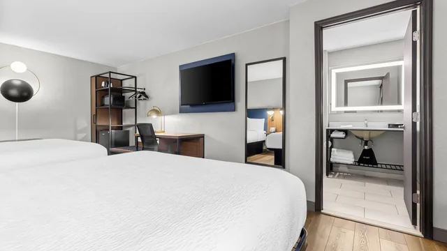 La Quinta Inn by Wyndham Huntsville Research Park photo 8