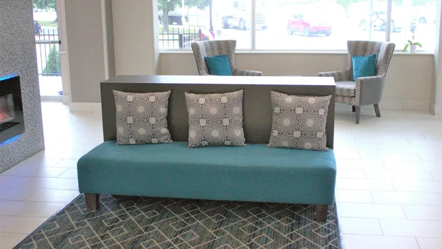 La Quinta Inn & Suites by Wyndham Indianapolis Downtown photo 5