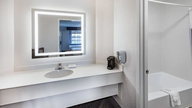 La Quinta Inn by Wyndham Laredo I-35 photo 9