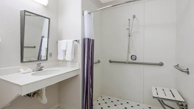 La Quinta Inn & Suites by Wyndham Macon photo 3