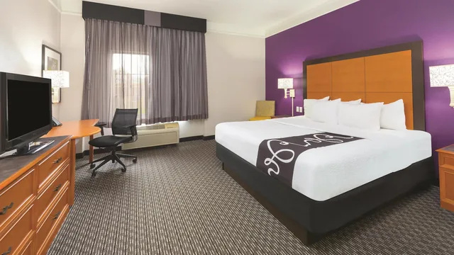 La Quinta Inn by Wyndham Midland photo 7