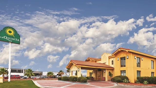 La Quinta Inn by Wyndham Midland photo 8