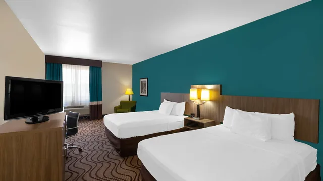 La Quinta Inn & Suites by Wyndham Midland North photo 9