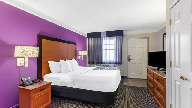 La Quinta Inn by Wyndham Odessa photo 12