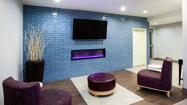 La Quinta Inn & Suites by Wyndham Odessa North photo 3