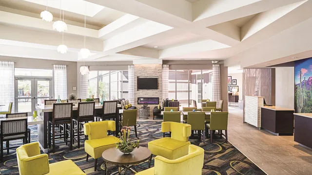 La Quinta Inn & Suites by Wyndham Phoenix Chandler photo 3