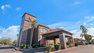 La Quinta Inn & Suites by Wyndham Phoenix I-10 West