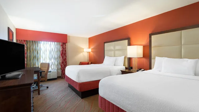 La Quinta Inn & Suites by Wyndham Pigeon Forge photo 4