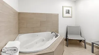 La Quinta Inn & Suites by Wyndham Portland NW