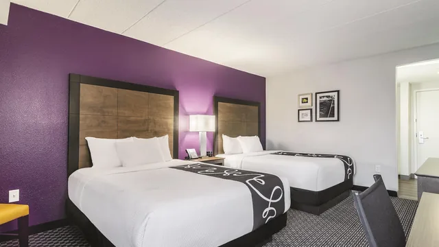 La Quinta Inn & Suites by Wyndham Salem NH photo 4