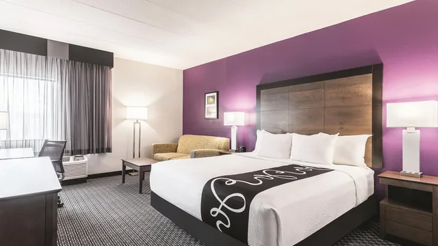 La Quinta Inn & Suites by Wyndham Salem NH photo 6