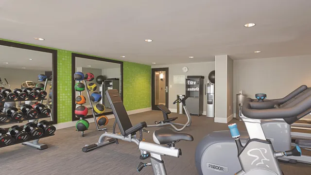La Quinta Inn & Suites by Wyndham Salem NH photo 11
