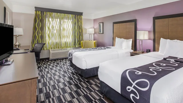 La Quinta Inn & Suites by Wyndham Modesto Salida photo 3