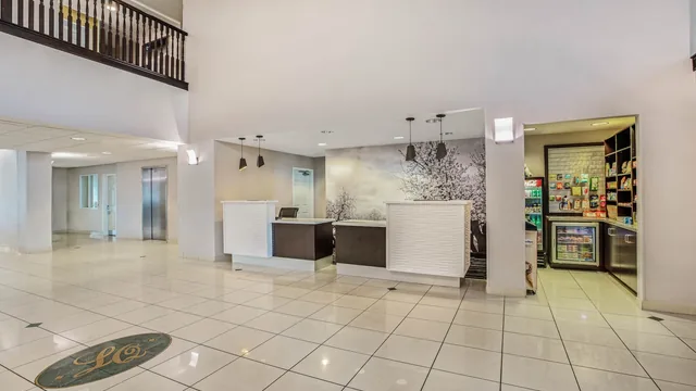 La Quinta Inn & Suites by Wyndham Modesto Salida photo 8