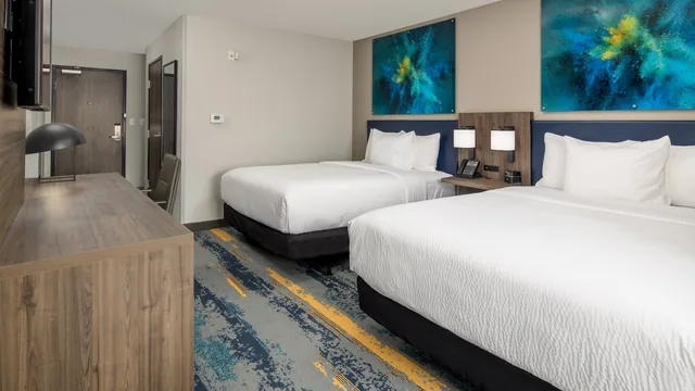 La Quinta Inn & Suites by Wyndham Spokane Downtown photo 6