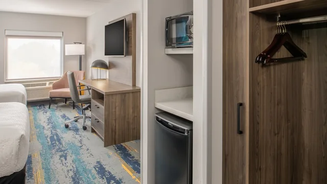 La Quinta Inn & Suites by Wyndham Spokane Downtown photo 9