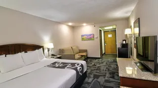 La Quinta Inn & Suites by Wyndham Springfield South