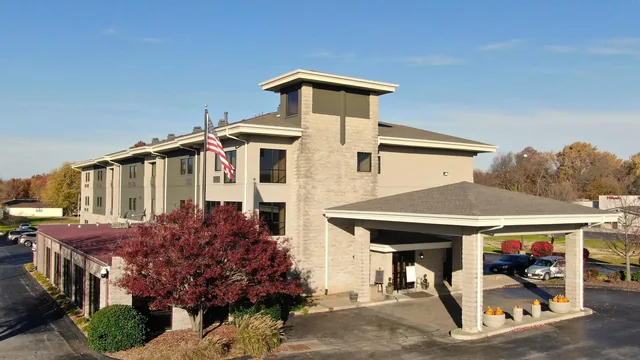 La Quinta Inn & Suites by Wyndham Springfield South photo 11
