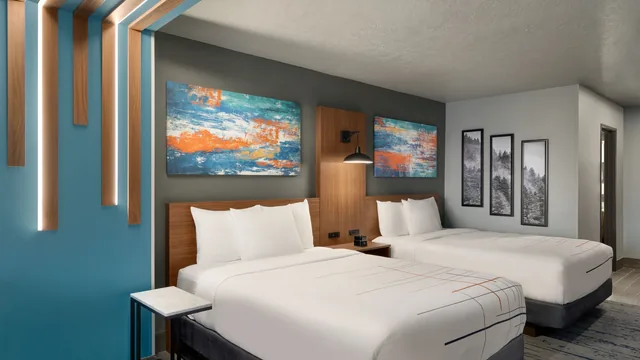 La Quinta Inn & Suites by Wyndham Springfield photo 1