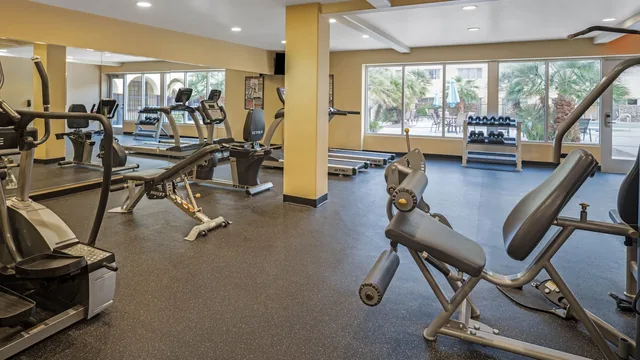 La Quinta Inn & Suites by Wyndham Tucson - Reid Park photo 11