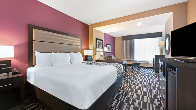La Quinta Inn & Suites by Wyndham West Monroe photo 8