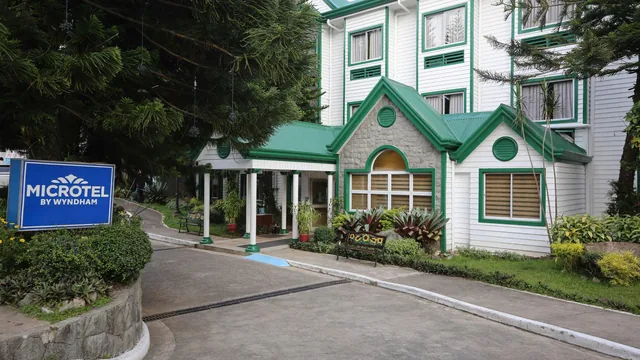 Microtel by Wyndham Baguio photo 3