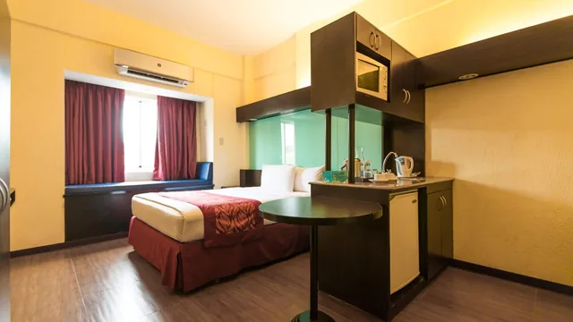 Microtel by Wyndham Batangas photo 7
