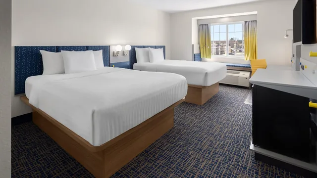 Microtel Inn & Suites by Wyndham Dover photo 4