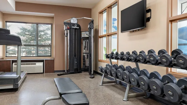 Microtel Inn & Suites by Wyndham Estevan photo 8