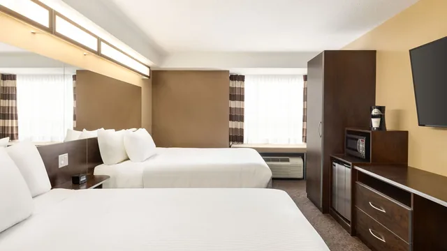 Microtel Inn & Suites by Wyndham Estevan photo 10