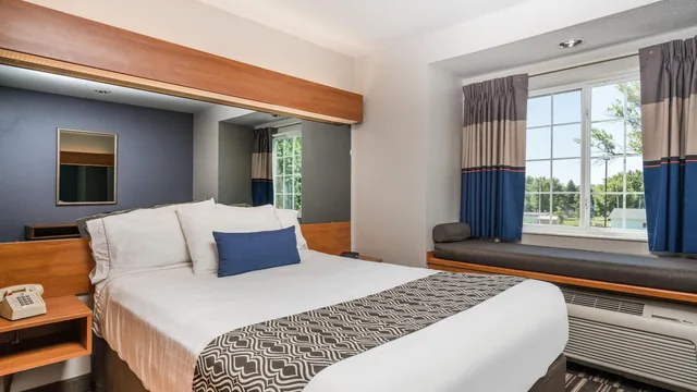 Microtel Inn & Suites by Wyndham Springfield photo 3
