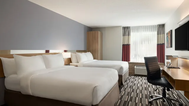 Microtel Inn & Suites by Wyndham Val-d Or photo 7